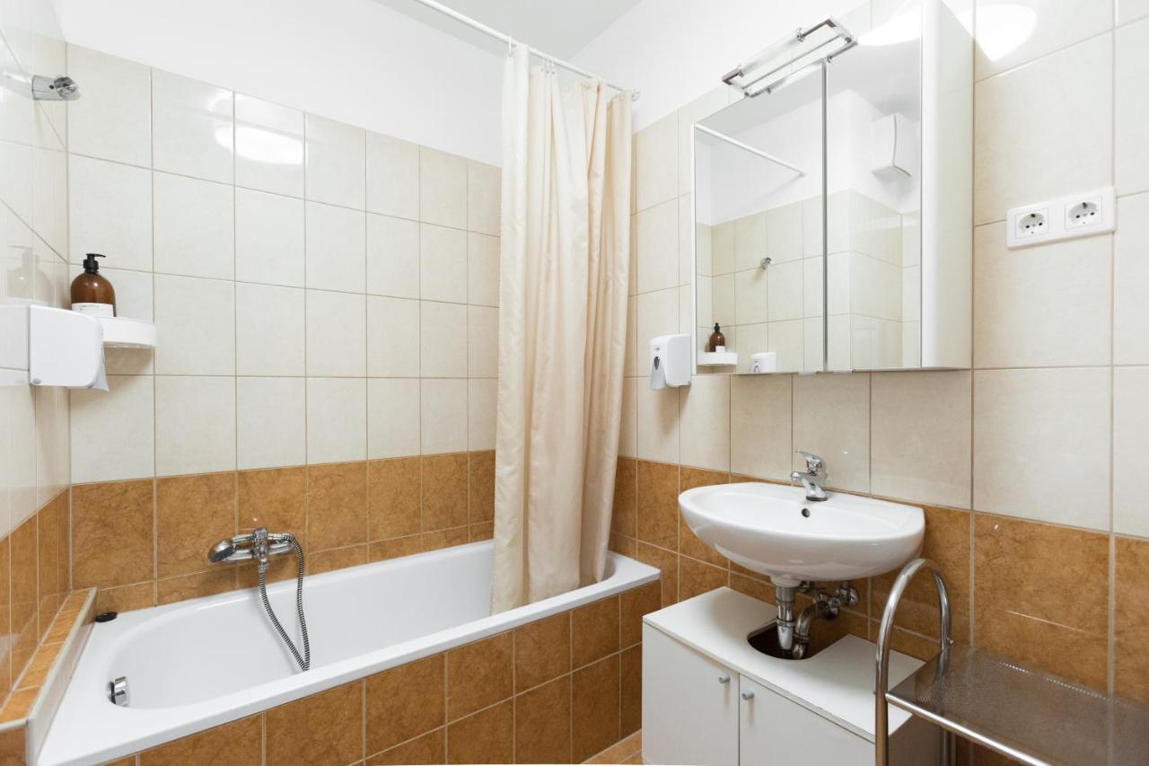 Mentha Apartments Deluxe - Mad بودابست المظهر الخارجي الصورة