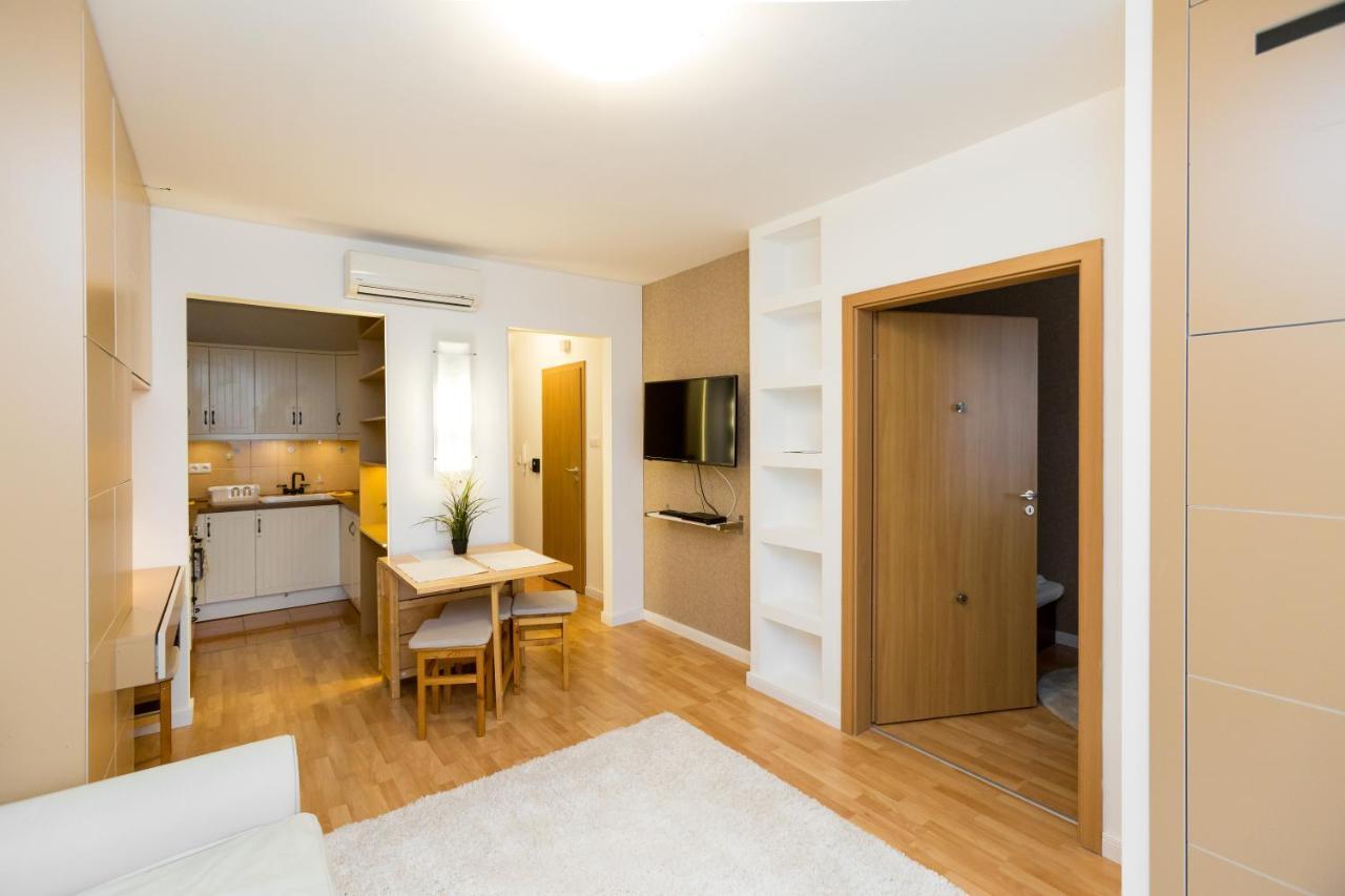 Mentha Apartments Deluxe - Mad بودابست المظهر الخارجي الصورة