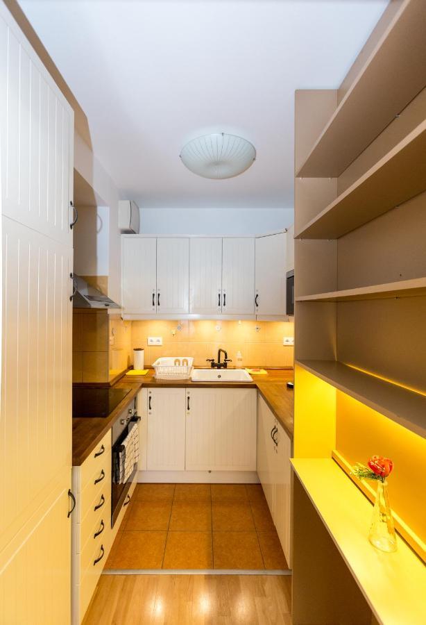 Mentha Apartments Deluxe - Mad بودابست المظهر الخارجي الصورة